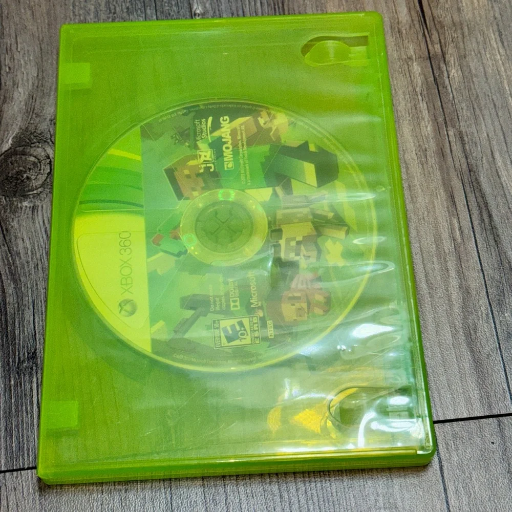 Minecraft - Xbox 360 Edition (Microsoft Xbox 360) Mojang Disc Only